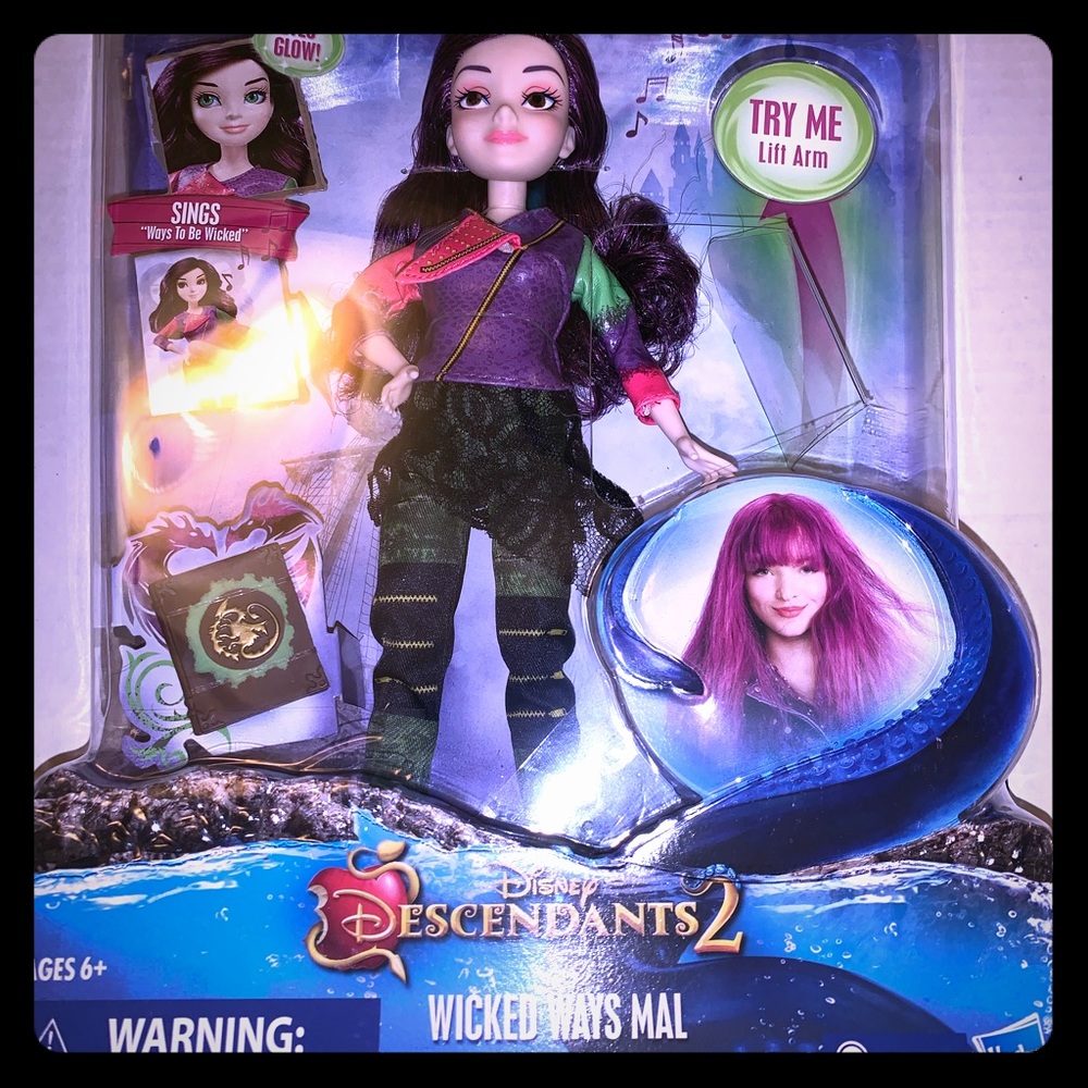 Disney Decadents 2 - Wicked Ways Mal Doll